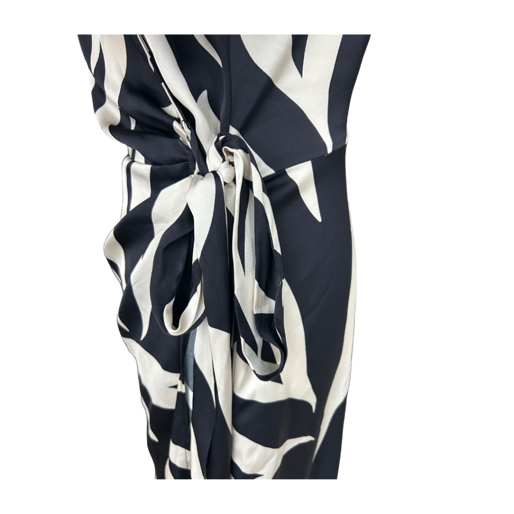 H&M Navy and Cream Abstract Print Wrap Dress Long Sleeve Size Medium - Picture 5 of 11